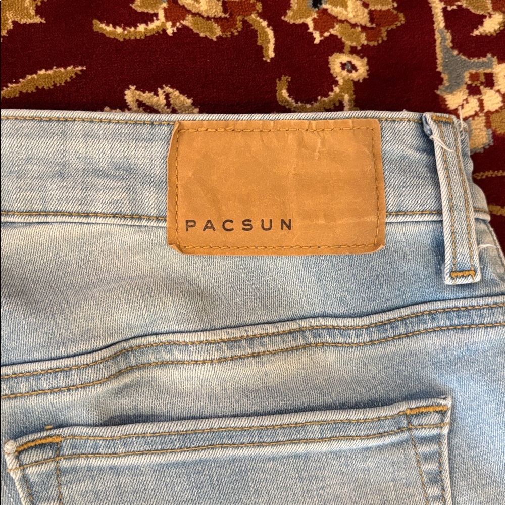 PacSun Light Wash Men’s Skinny Jeans - Picture 4 of 4